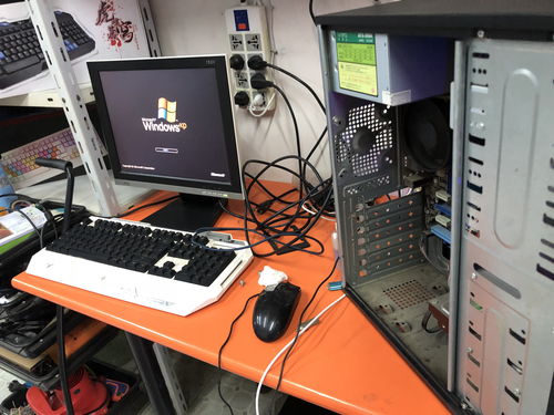 電腦開(kāi)機(jī)黑屏顯示英文提示的簡(jiǎn)易解決方案 巧用BIOS設(shè)置修復(fù)硬件識(shí)別問(wèn)題